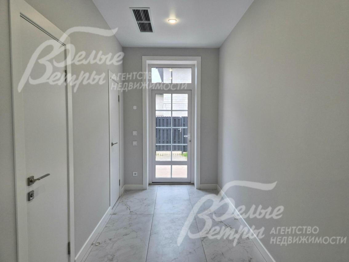 Холл 1-го этажа