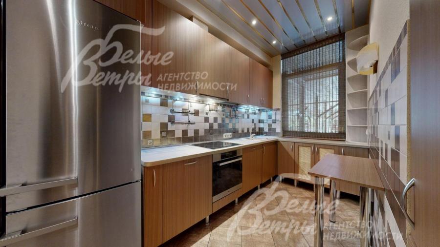 Кухонный гарнитур полностью оборудован