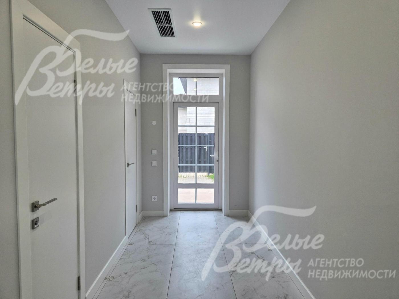 Холл 1-го этажа