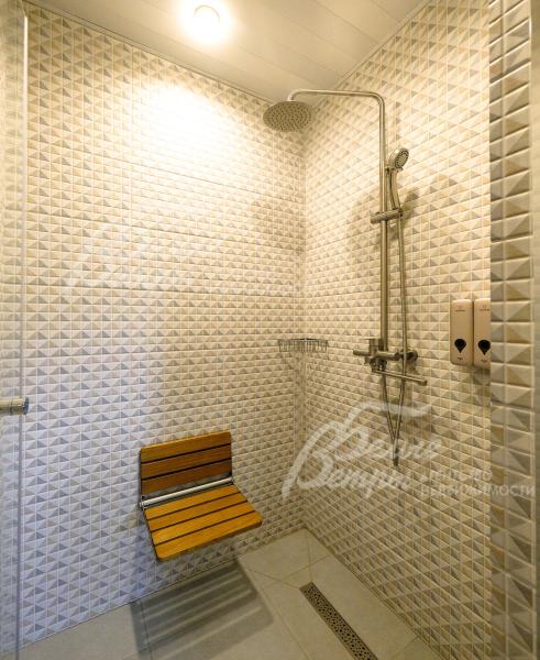 Душевая в сауне