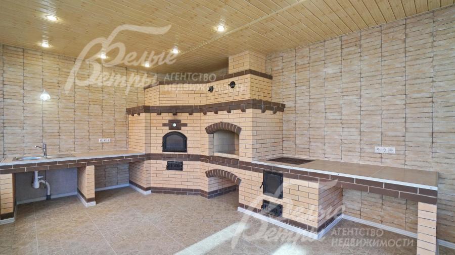 Печь-барбекю в зимней беседке